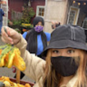 Meet your Posher, Jessica